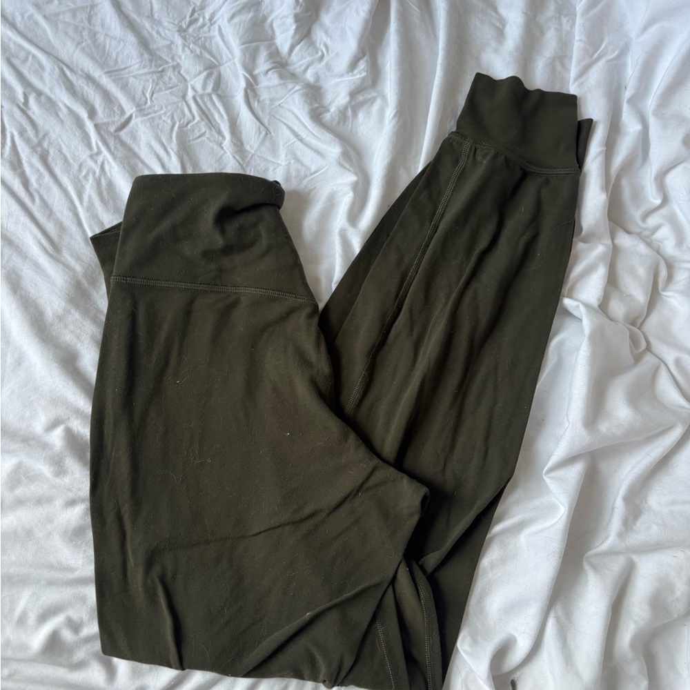 green lululemon leggings